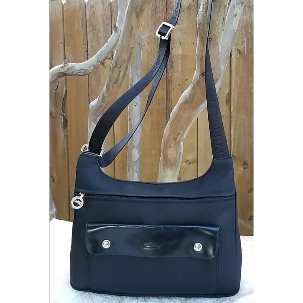 Gorgeous Vintage Longchamp Paris Crossbody bag